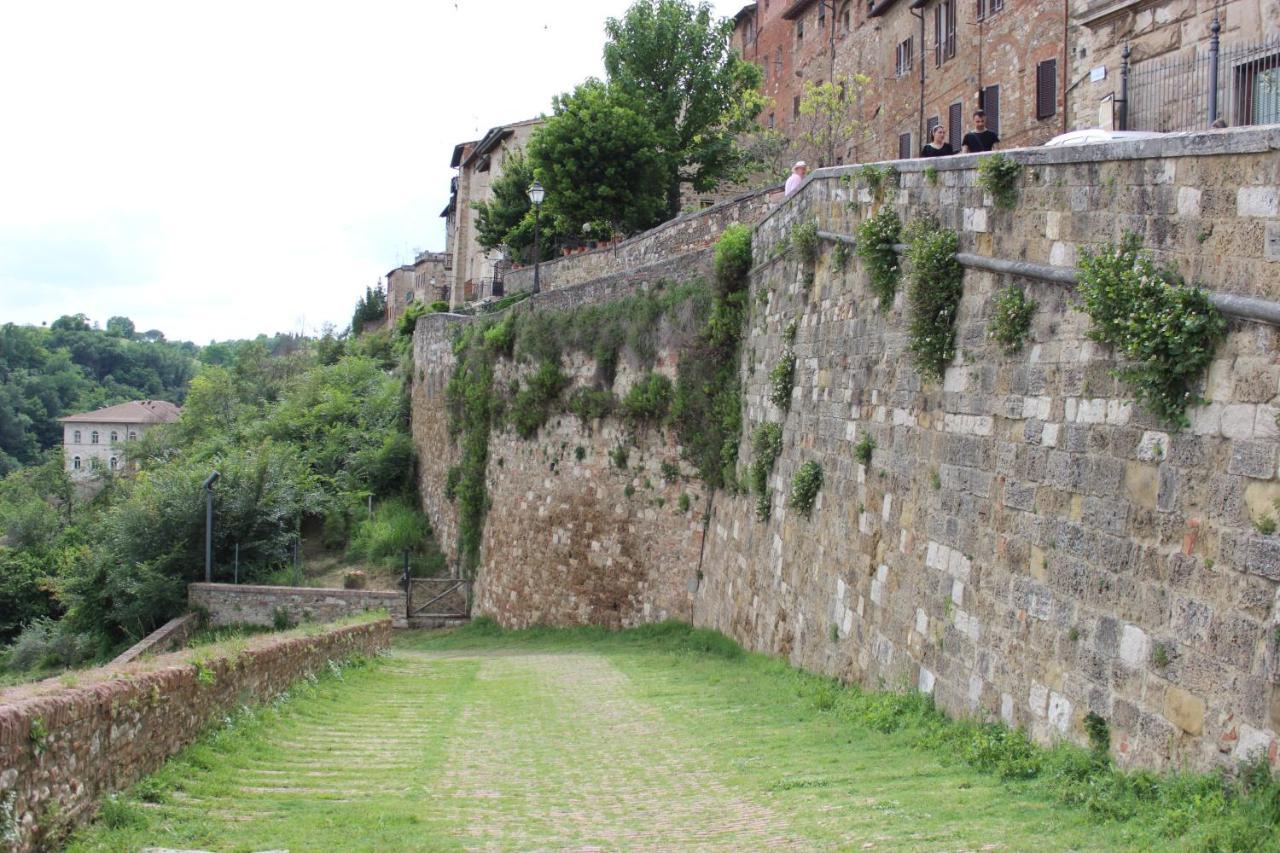 Guest House Il Giardino Colle di Val d'Elsa Exterior photo